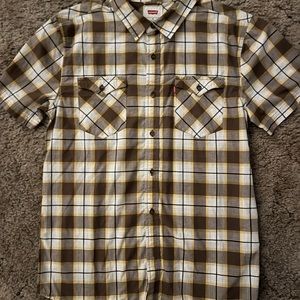 Levi’s button up